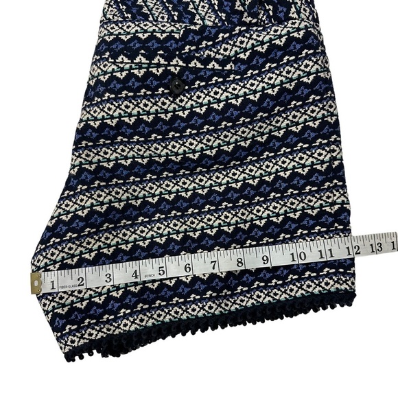 The Limited Aztec Tribal Design Women White & Blue Tweed Shorts Sz 8 Pockets - Picture 10 of 10
